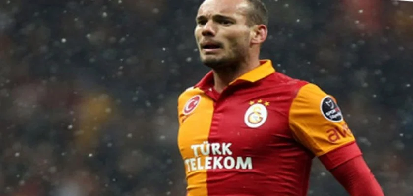 WESLEY SNEİJDER GİDİYOR